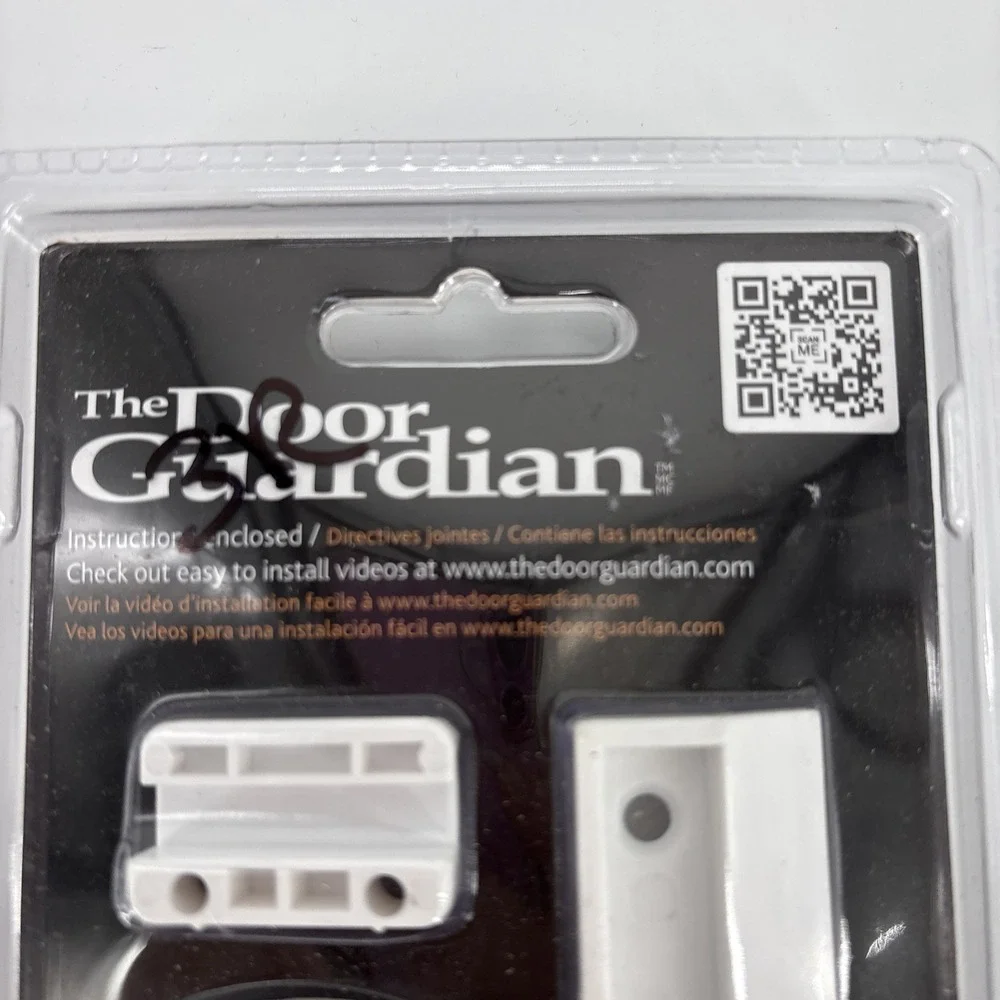 The Door Guardian Inswinging Door Lock SAFETY DEVICE/ CHILDPROOFING